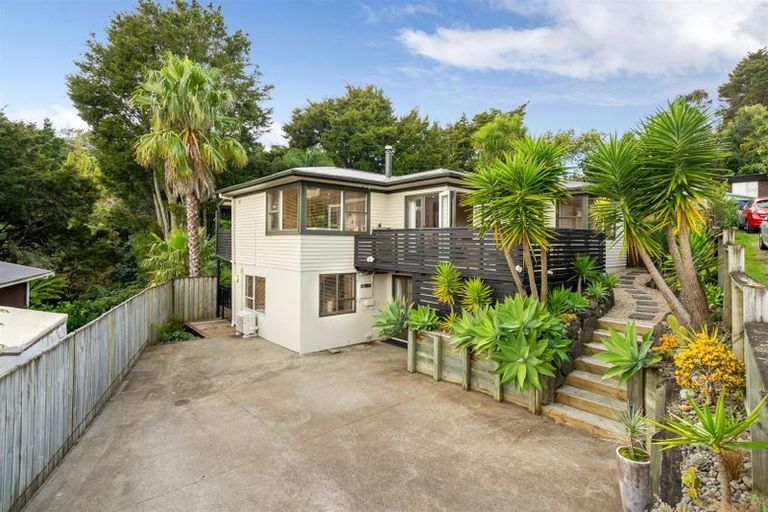 Photo of property in 19 Beeche Place, Birkdale, Auckland, 0626