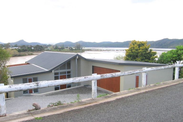 Photo of property in 110 Tukere Drive, Whangamata, 3620