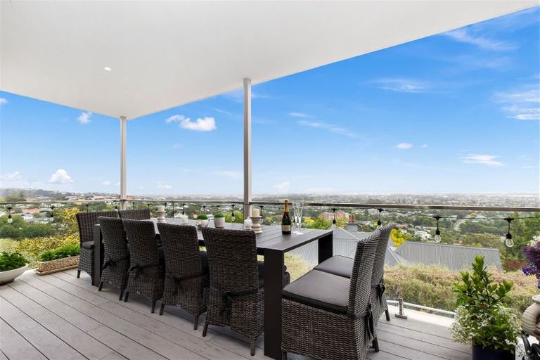 Photo of property in 8a Macmillan Avenue, Cashmere, Christchurch, 8022