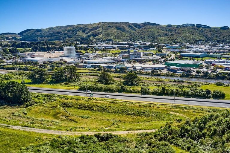 Photo of property in 16a Omaka Place, Aotea, Porirua, 5024