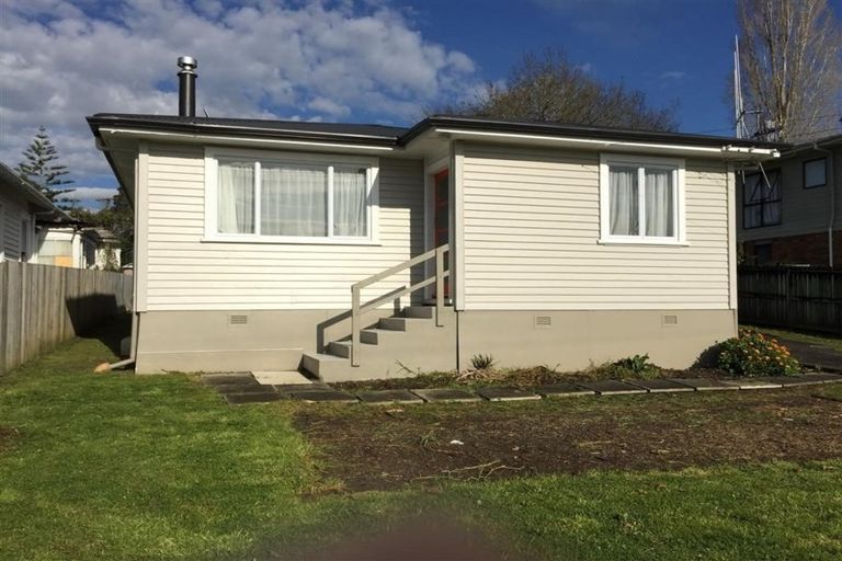 Photo of property in 17 Kauika Road, Avenues, Whangarei, 0110