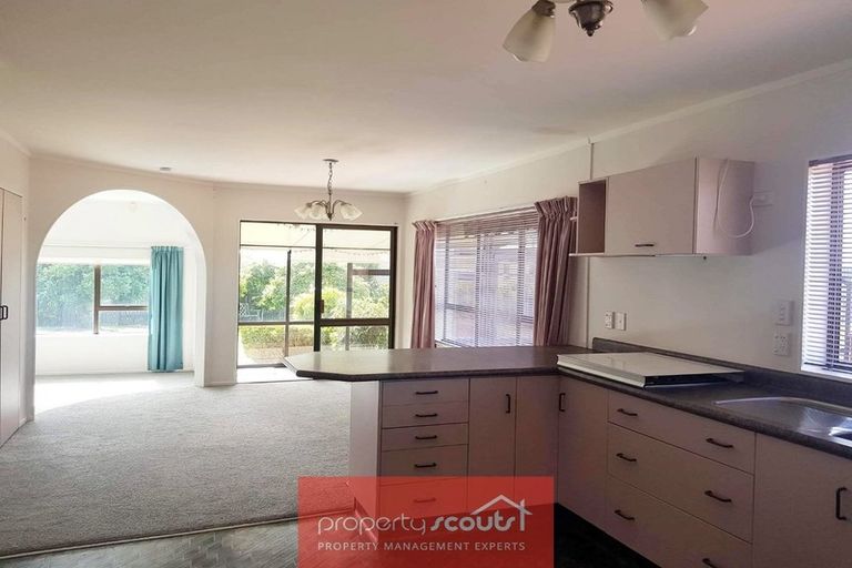 Photo of property in 48 Truby King Street, Merrilands, New Plymouth, 4312