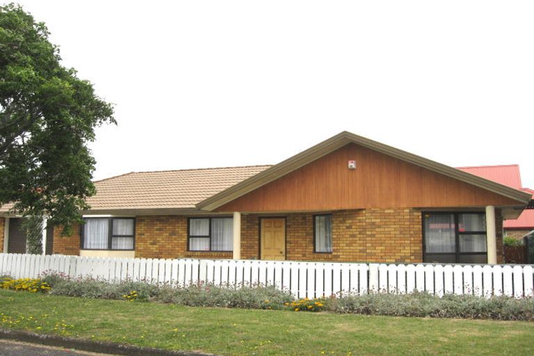 Photo of property in 9b Albert Street, Pukekohe, 2120