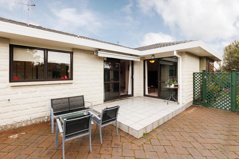 Photo of property in 10a Purdie Place, Milson, Palmerston North, 4414