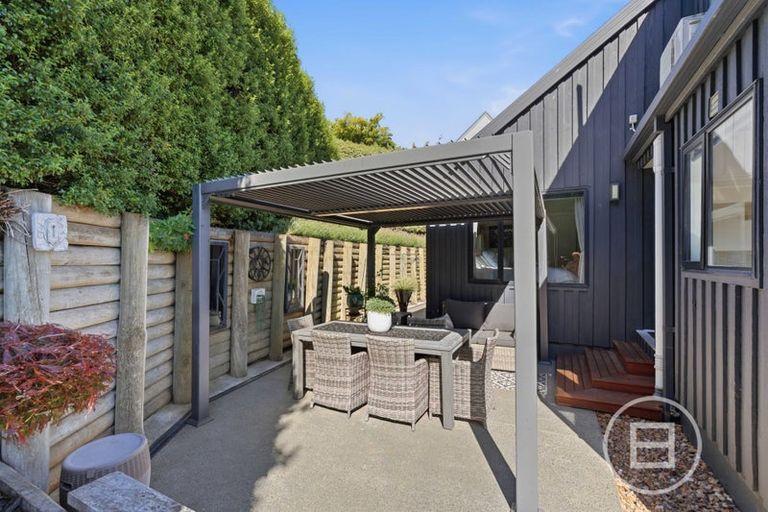 Photo of property in 15 Lookaway Place, Huntsbury, Christchurch, 8022