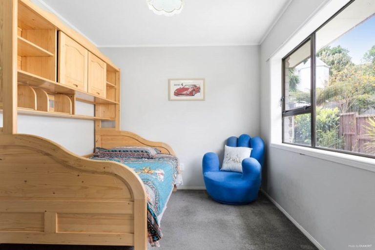 Photo of property in 7 Kallista Place, Browns Bay, Auckland, 0630