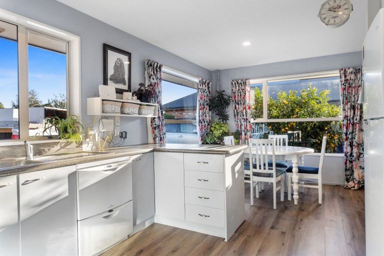 Photo of property in 5 Manahi Place, Woodend, 7610