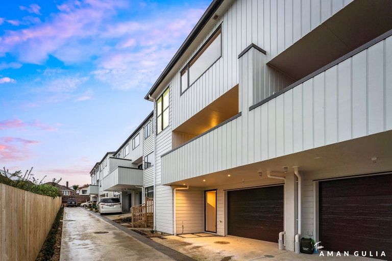 Photo of property in 2/63 Gardner Avenue, New Lynn, Auckland, 0600