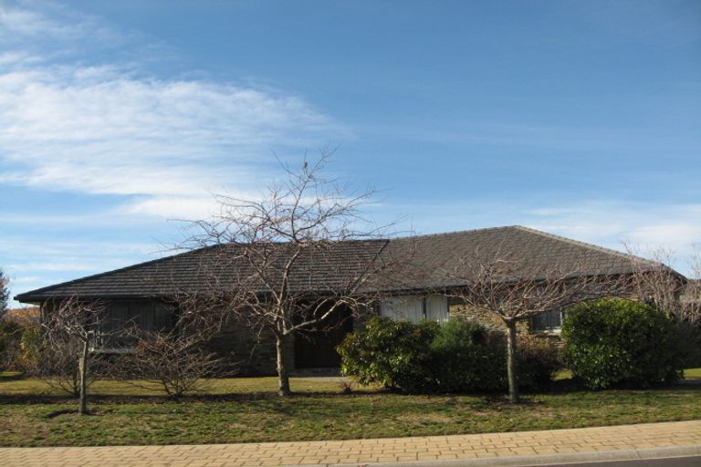 Photo of property in 1 Oakwood Place, Wanaka, 9305