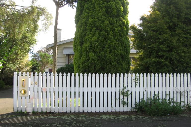 Photo of property in 15 Matamau Street, Palmerston North, 4414