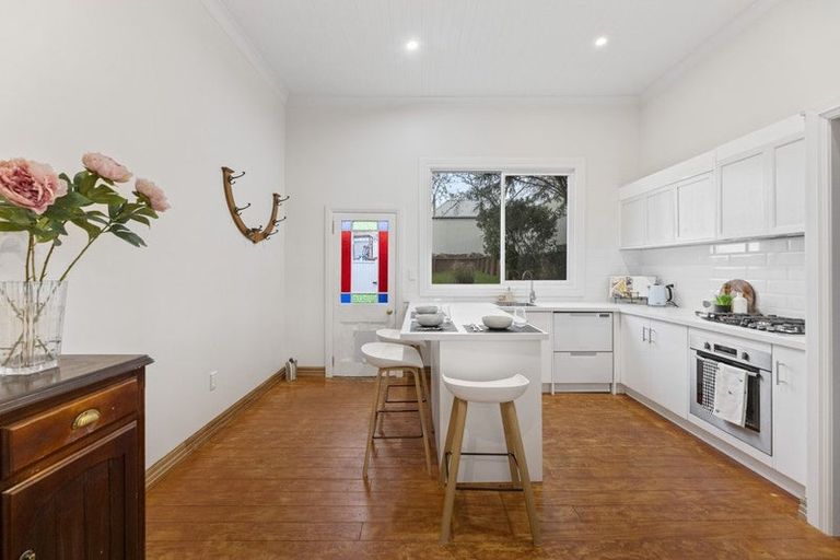 Photo of property in 34 Argyle Street, Mornington, Dunedin, 9011