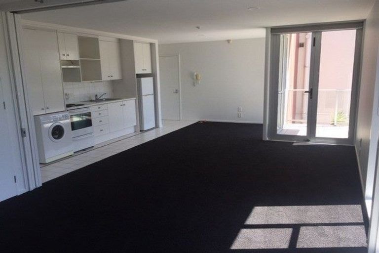 Photo of property in 8/15 Peterborough Street, Christchurch Central, Christchurch, 8013