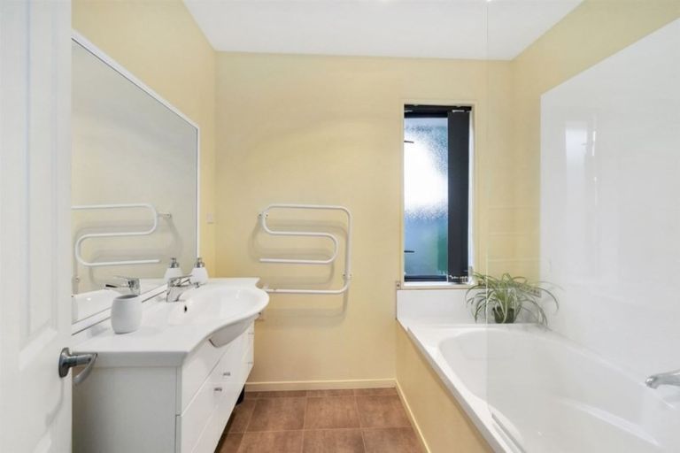 Photo of property in 78a Bower Avenue, New Brighton, Christchurch, 8083