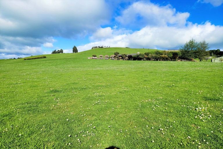 Photo of property in 143h Smith Road, Dannevirke, 4978