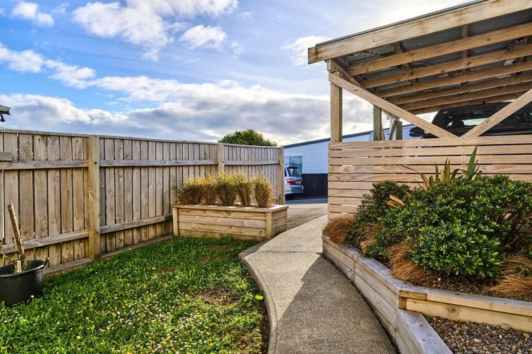 Photo of property in 279 Dowse Drive, Maungaraki, Lower Hutt, 5010