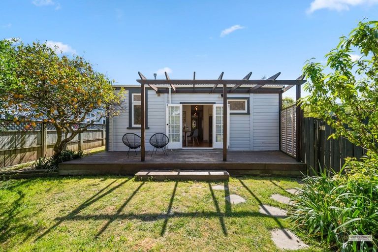 Photo of property in 156 Kings Crescent, Hutt Central, Lower Hutt, 5010