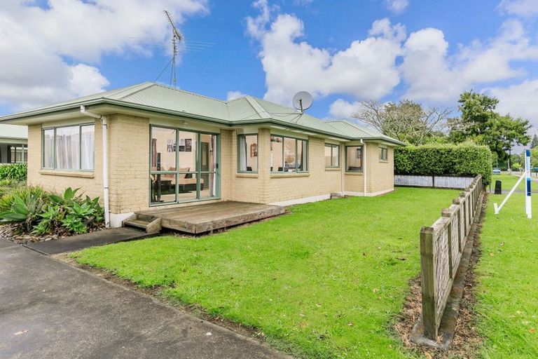 Photo of property in 23 George Crescent, Buckland, Pukekohe, 2677