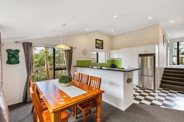 Photo of property in 6 Gerda Place, Ranui, Auckland, 0612