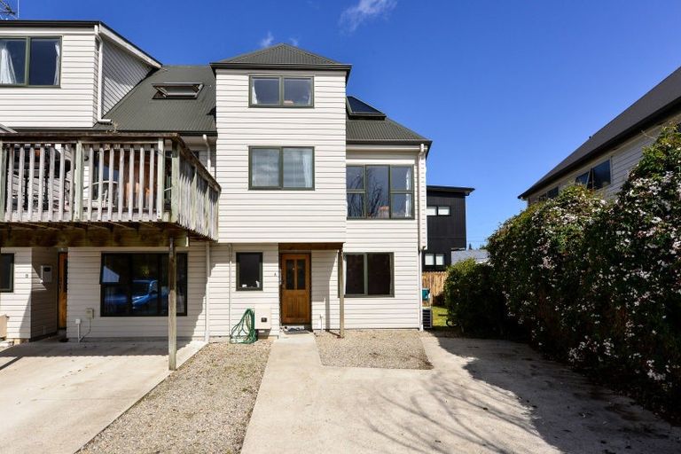 Photo of property in 5a Snead Place, Hamilton East, Hamilton, 3216