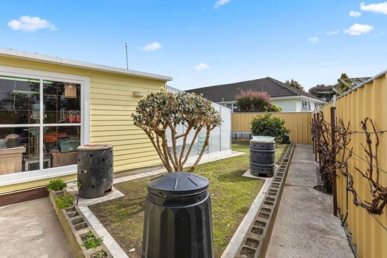 Photo of property in 33 Haig Street, Waterloo, Lower Hutt, 5011