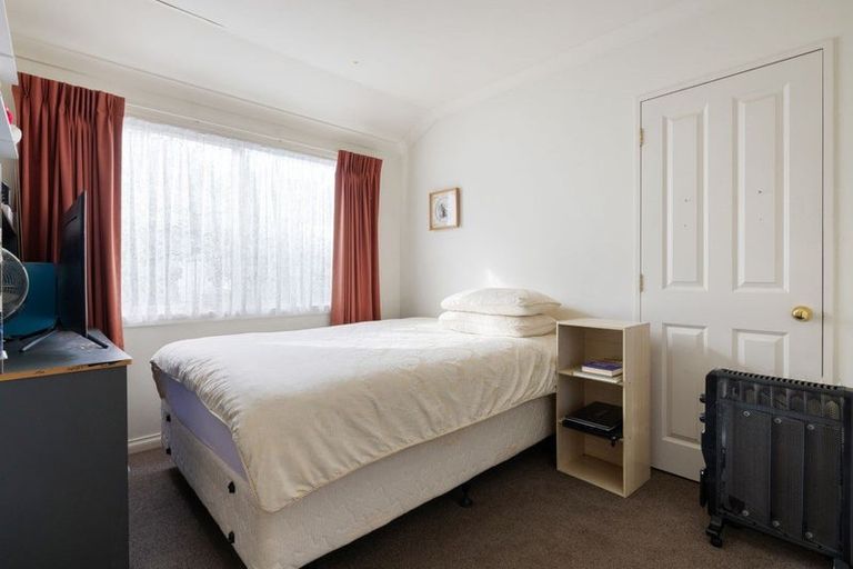 Photo of property in 126 Collins Road, Melville, Hamilton, 3206