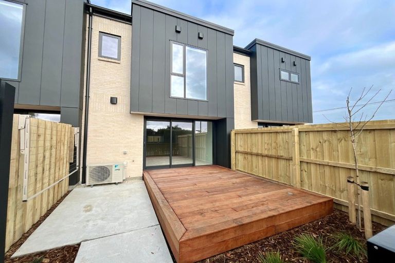 Photo of property in 1/2 Deloraine Street, Somerfield, Christchurch, 8024