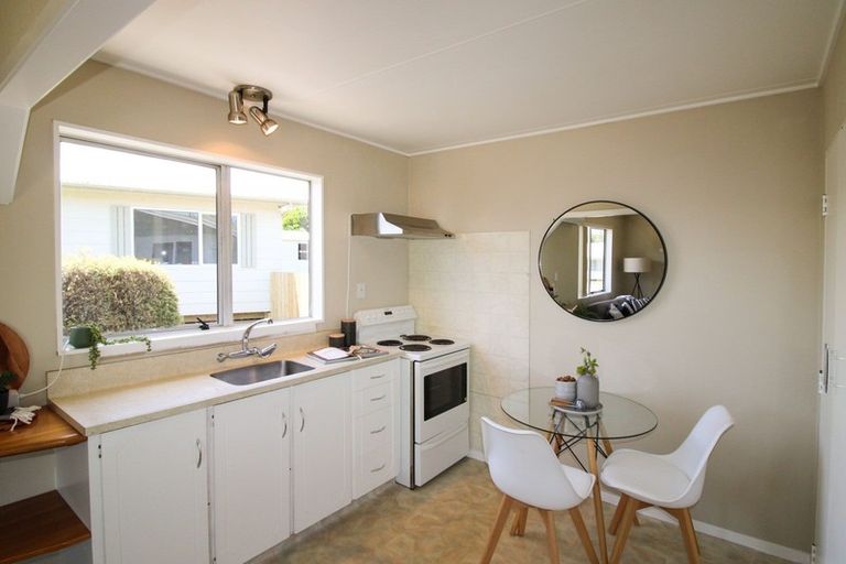 Photo of property in 17 Baillie Crescent, Carterton, 5713