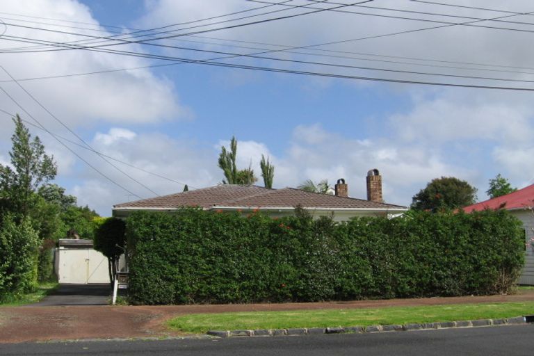 Photo of property in 12a Formby Avenue, Point Chevalier, Auckland, 1022