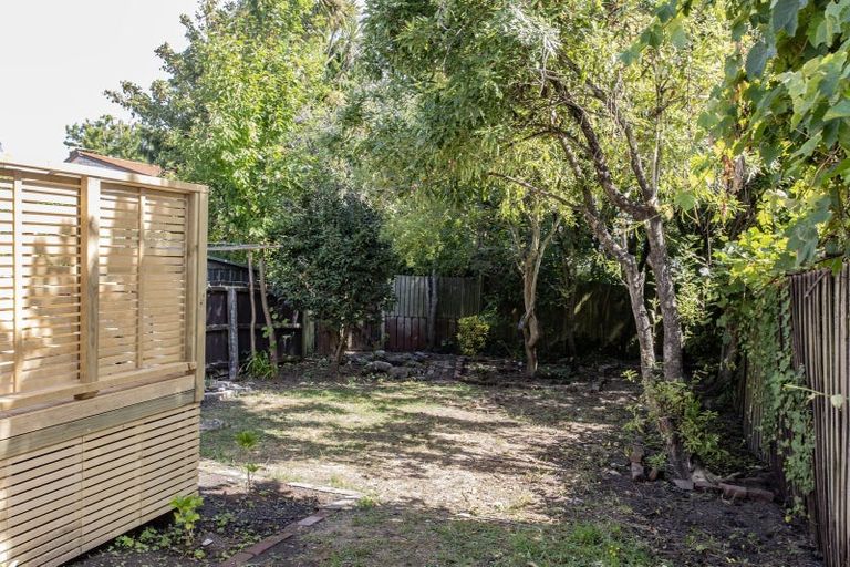 Photo of property in 2/65 Saint James Avenue, Papanui, Christchurch, 8053