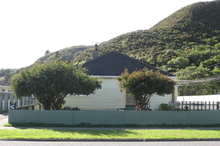 Photo of property in 13 Kowhai Street, Naenae, Lower Hutt, 5011