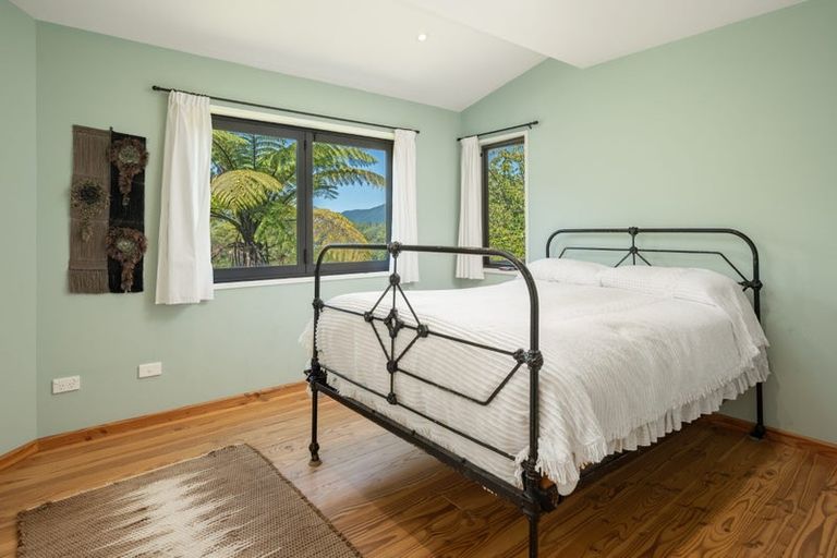 Photo of property in 542 Moetapu Bay Road, Moetapu Bay, Picton, 7282