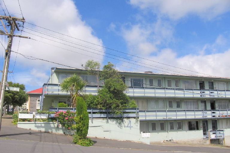 Photo of property in 9/4 Derby Street, Mount Victoria, Wellington, 6011