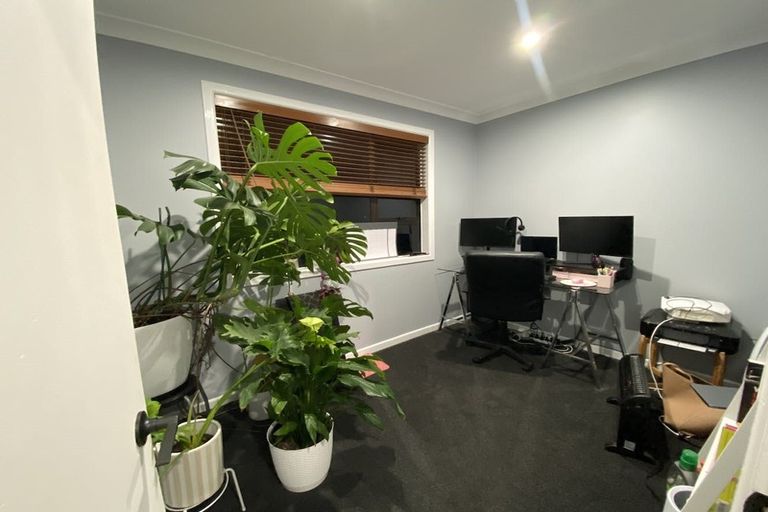 Photo of property in 17 Mcgowan Road, Wainuiomata, Lower Hutt, 5014