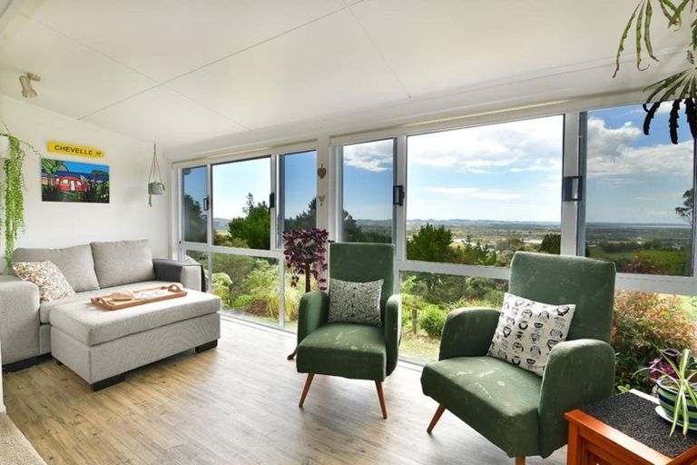 Photo of property in 144 Wishart Road, Helensville, 0875