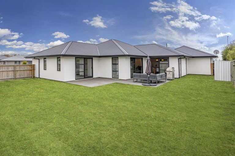 Photo of property in 64 Macphail Avenue, Rangiora, 7400