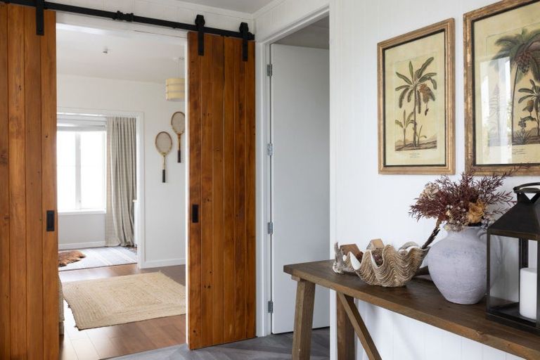 Photo of property in 32 Te Aute Road, Havelock North, 4130