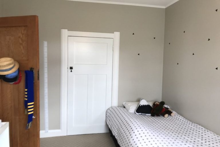 Photo of property in 40 Palm Avenue, Lyall Bay, Wellington, 6022