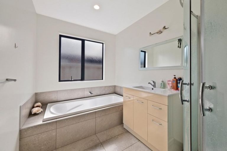 Photo of property in 125 Infinity Drive, Pegasus, 7612