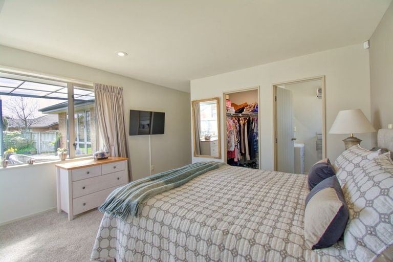 Photo of property in 5 Blowers Place, Halswell, Christchurch, 8025