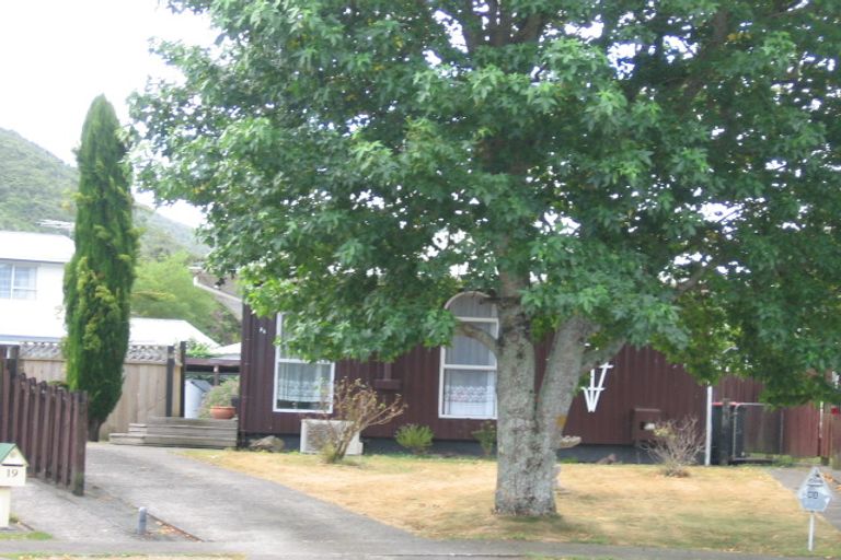 Photo of property in 21 Harvard Grove, Totara Park, Upper Hutt, 5018