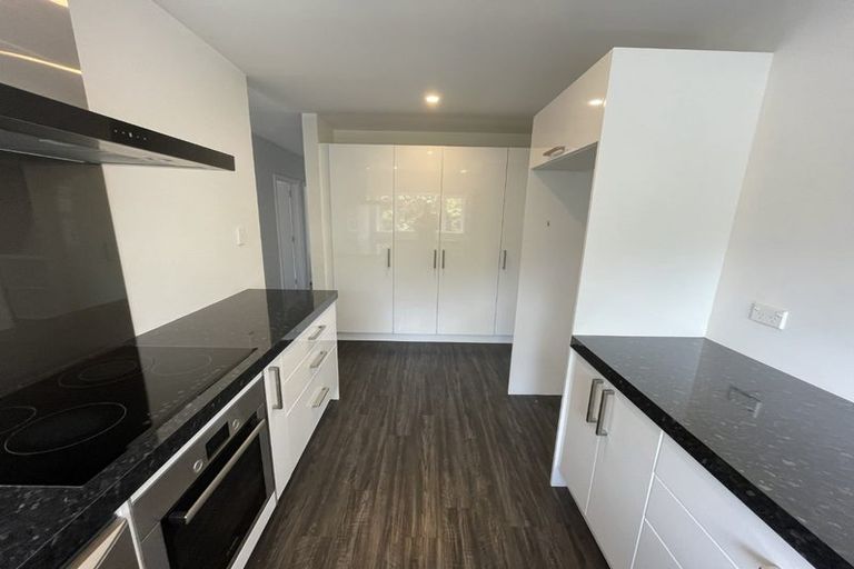 Photo of property in 9 Hampton Place, Burnside, Christchurch, 8053