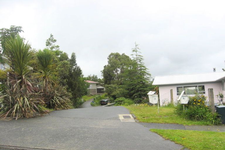 Photo of property in 11 Boeing Road, Onerahi, Whangarei, 0110