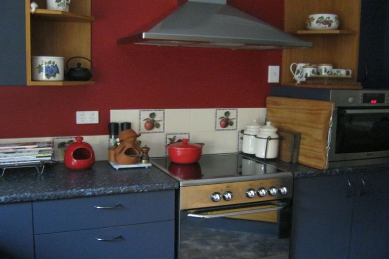 Photo of property in 39 Mckenzie Street, Geraldine, 7930