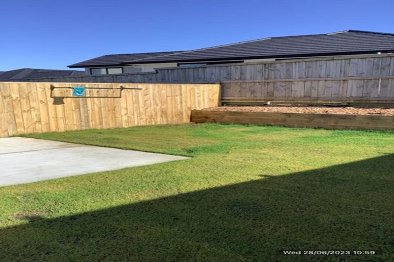 Photo of property in 2/15 Tokerau Drive, Rototuna North, Hamilton, 3210