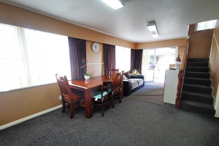 Photo of property in 61 Sandwich Road, St Andrews, Hamilton, 3200