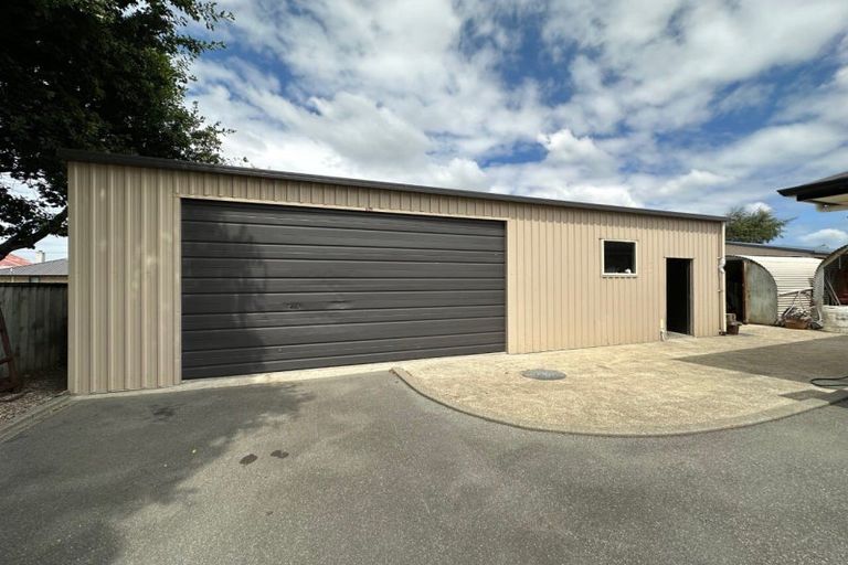 Photo of property in 18 Mauchline Street, Wallacetown, 9816