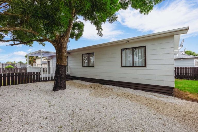 Photo of property in 91 Templeton Place, Clendon Park, Auckland, 2103