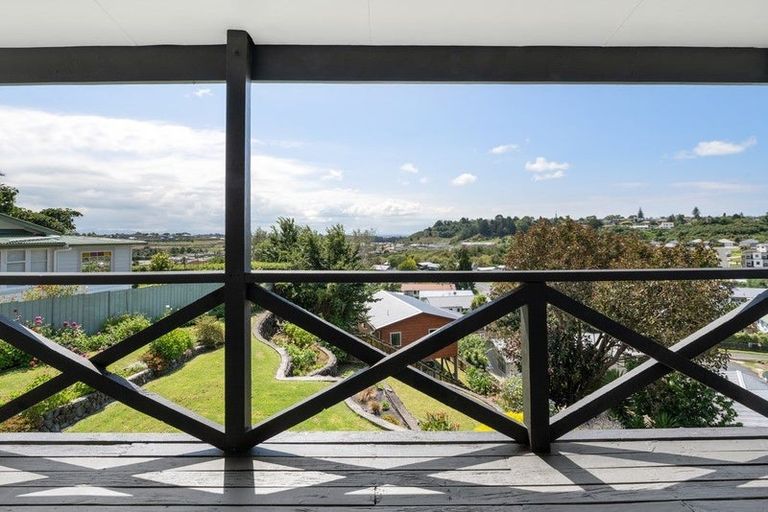 Photo of property in 327 Waihi Road, Judea, Tauranga, 3110