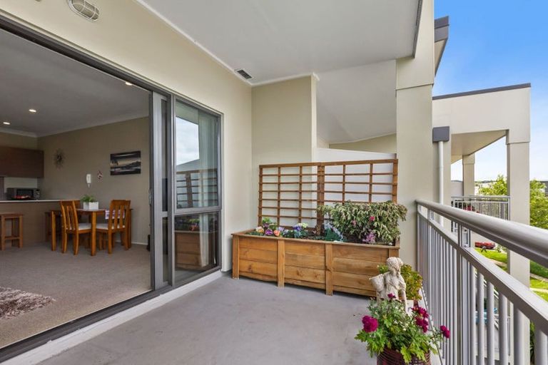Photo of property in 40/128 Stancombe Road, Flat Bush, Auckland, 2016