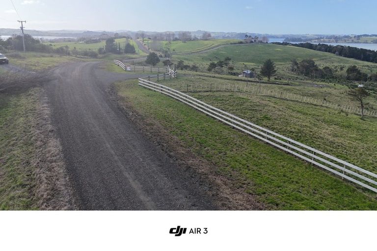 Photo of property in 186 Metcalfe Road, Ranui, Auckland, 0612